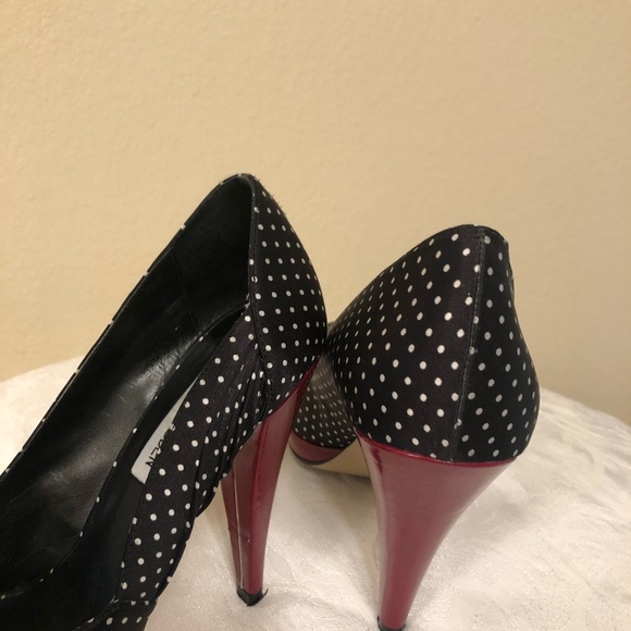 Steve Madden Black and White Polka Dot Heels - Picture 5 of 7
